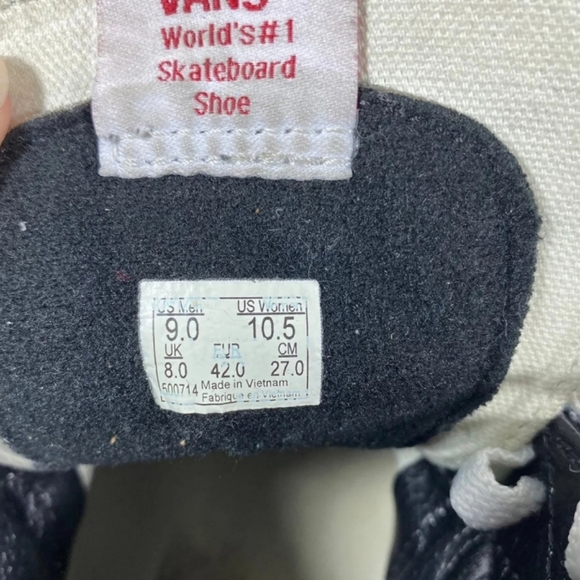 Vans - Picture 7 of 7